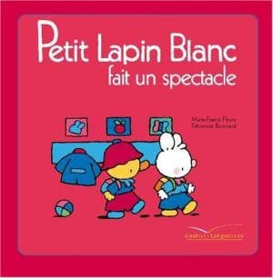 Petit lapin blanc fait un spectacle