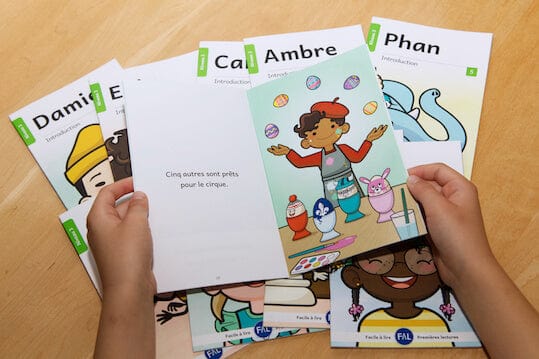 Ensemble Facile à lire - Introduction 3 - niveau 3