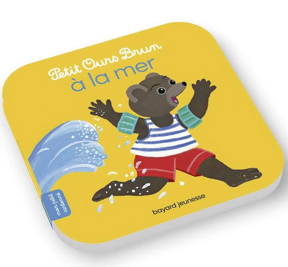 Petit Ours Brun à la mer