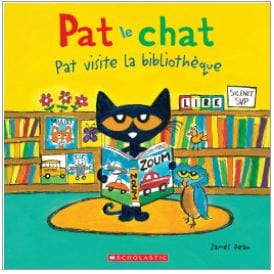 Pat visite la bibliothèque