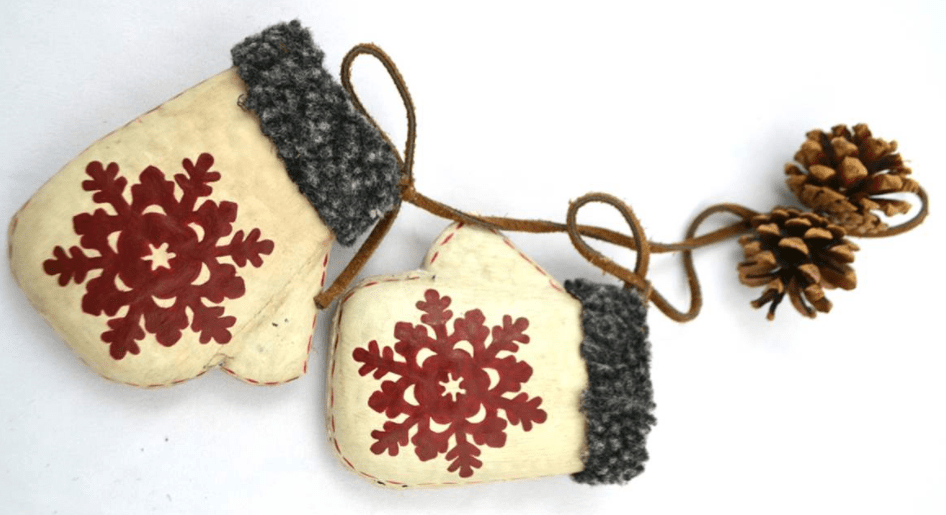 Mitaines blanches en métal